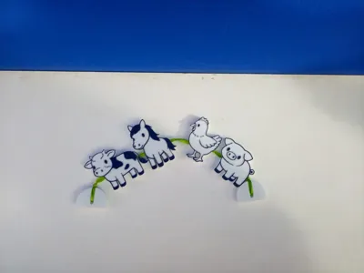 Farm animal garland - educational toy
