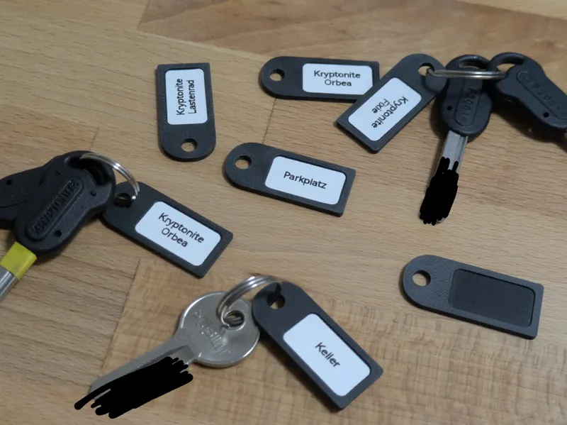Labelled keychain tag