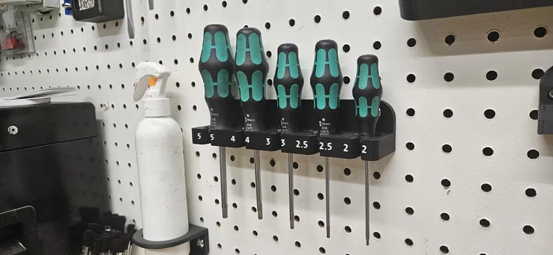 Wera hex driver and screw driver pegboard holder