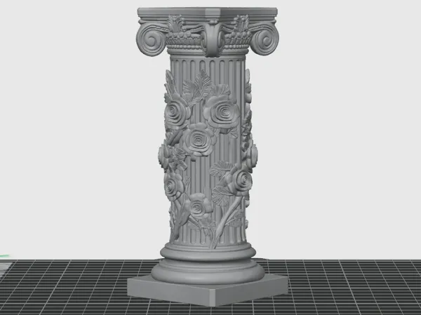 Colonne romaine sculptée fleurie