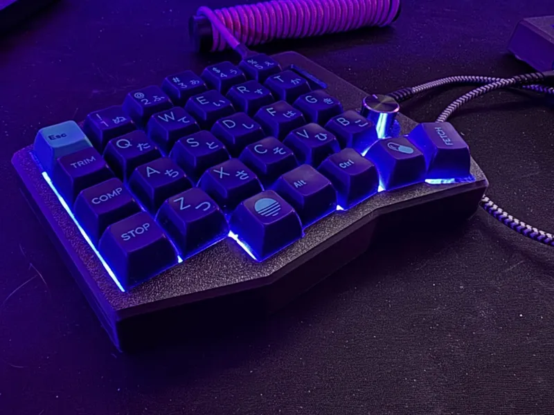 Sofle RGB Fully enclosed case (edges cut down) 