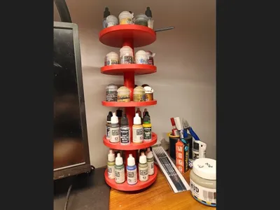 Rotary shelf for paints