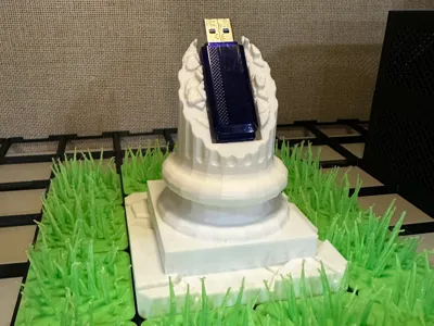 Gridfinity USB Pedestal
