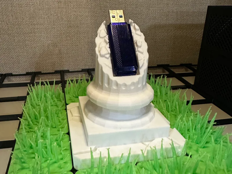 Gridfinity USB Pedestal