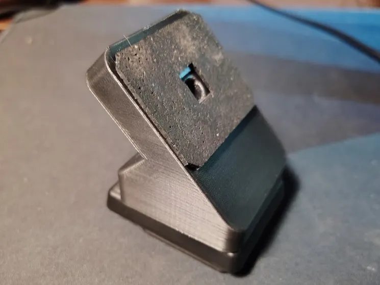 45 degree camera tripod mount (1/4-20 no insert)