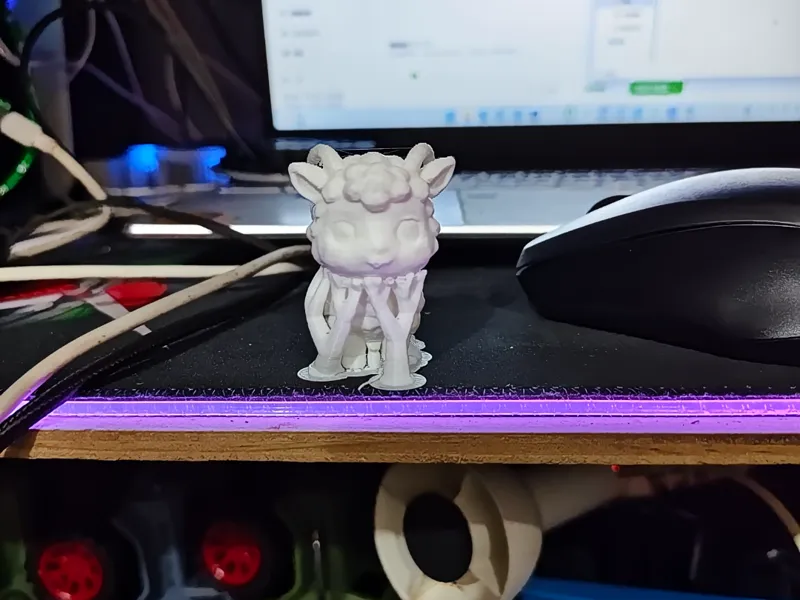 Q 版萌系喜羊羊小羊摆件（白色款）
