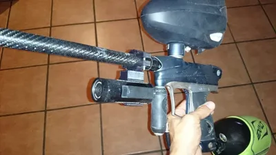 Contour paintball gun mount