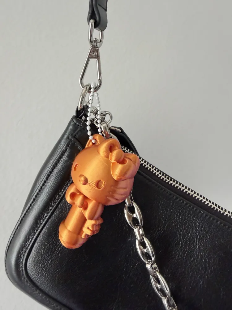 Hello Kitty Lucky Key Pendant - Free 3D Print Model - MakerWorld