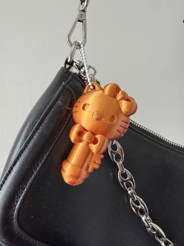 Hello Kitty Lucky Key Pendant - Free 3D Print Model - MakerWorld