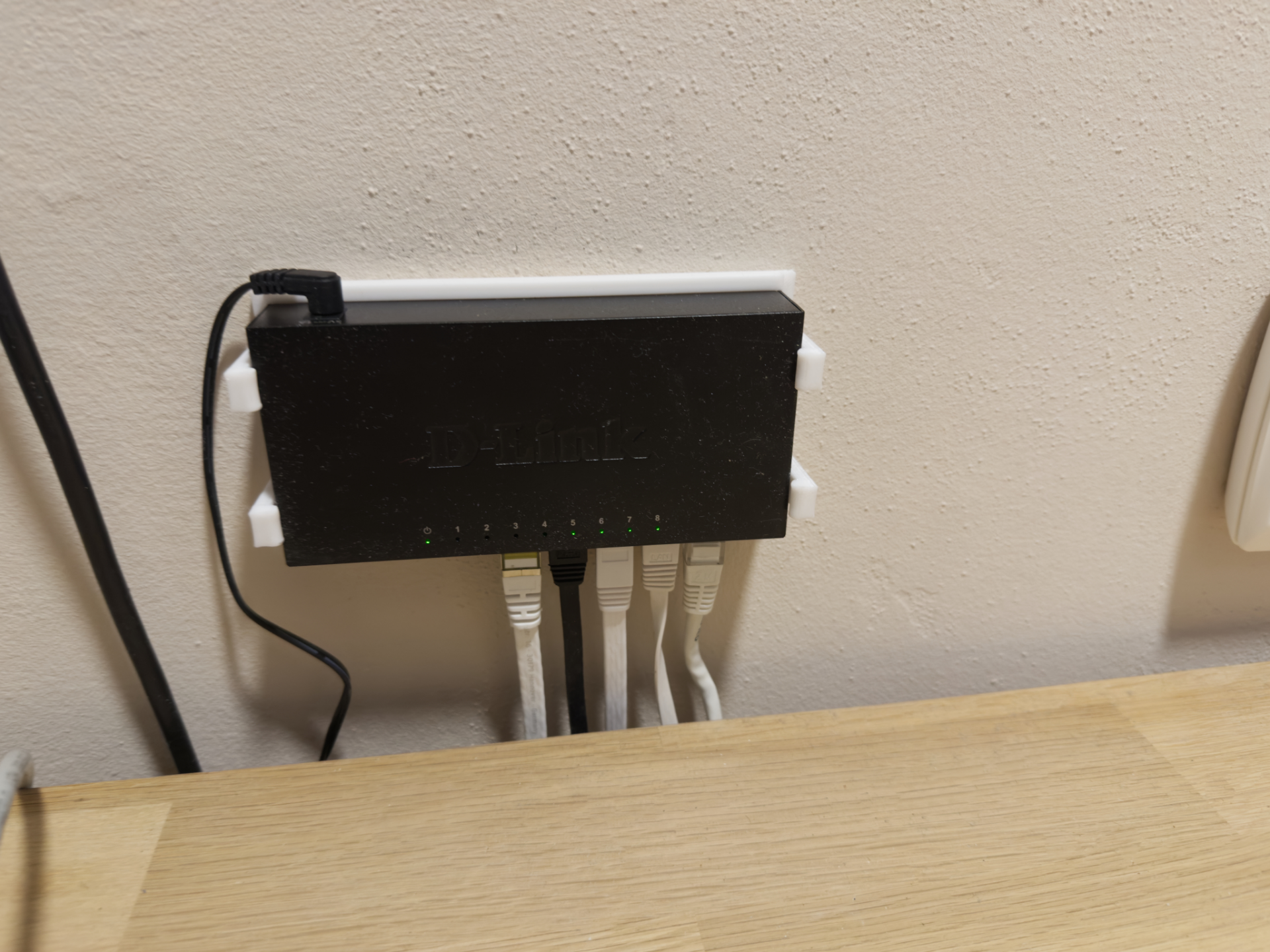 D-Link DGS-108GL 8 Port Desktop Halter