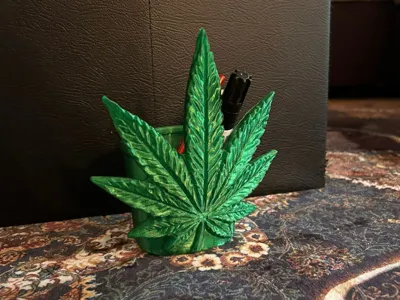 Cannabis Pen holder