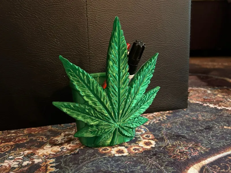 Cannabis Pen holder