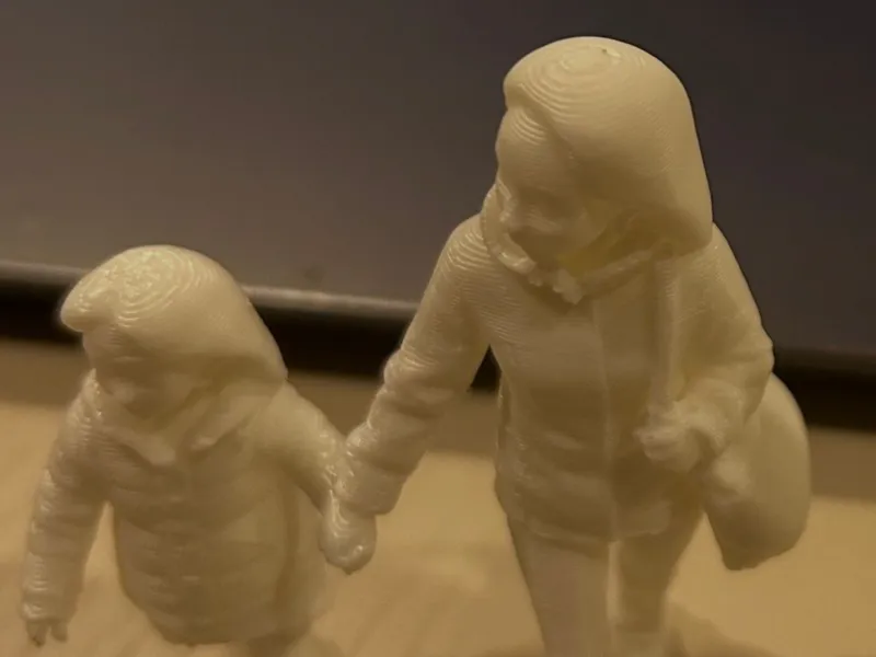 Mãe e filha para maquetes