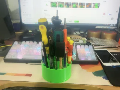 32-Hole Desktop Tool Organizer