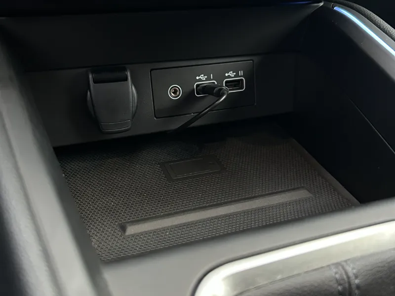 Ricarica telefono a induzione per Renault Clio 5
