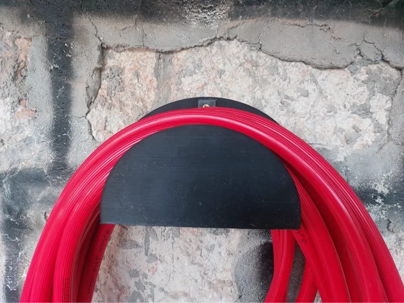 Hose holder / hanger , strong and simple