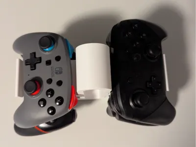 Holder for 4 Controllers