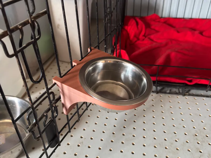 Waterbowl Holder for Kennel