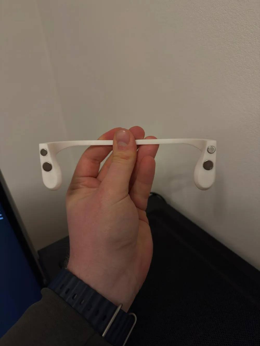 Xbox Invisible Stand with magnet holes - Free 3D Print Model - MakerWorld