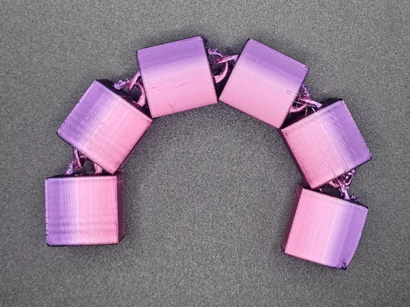 Articulated Cubes