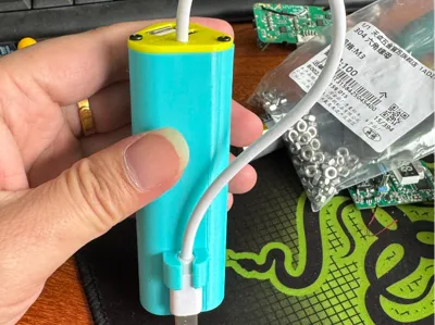 21700 single cell 2.4A portable mini power bank