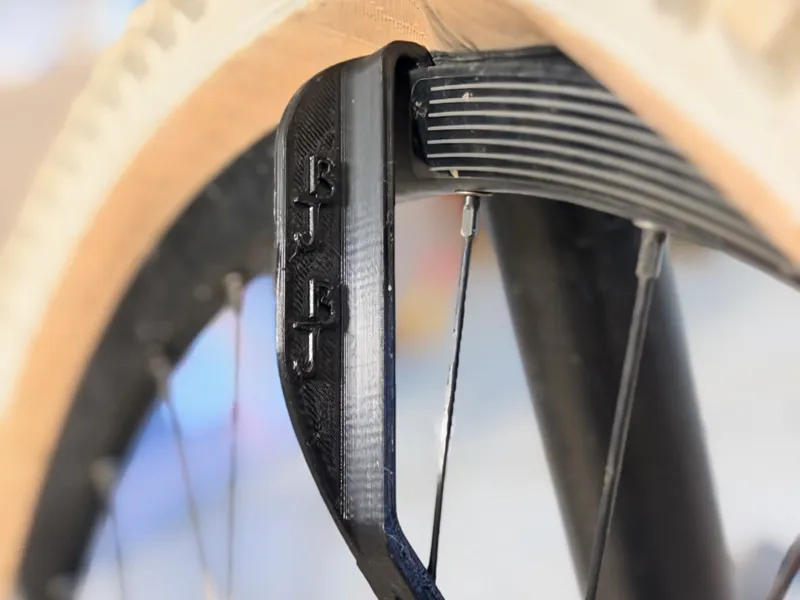 MTB tyre stopper
