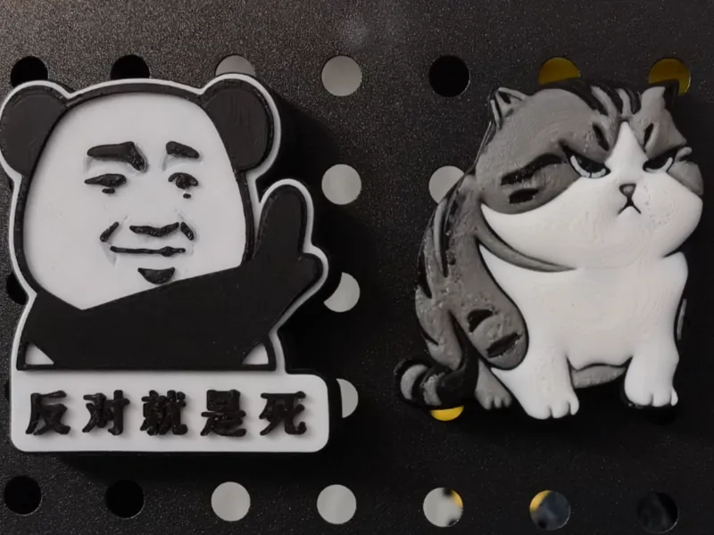 气鼓鼓的狸花猫冰箱贴