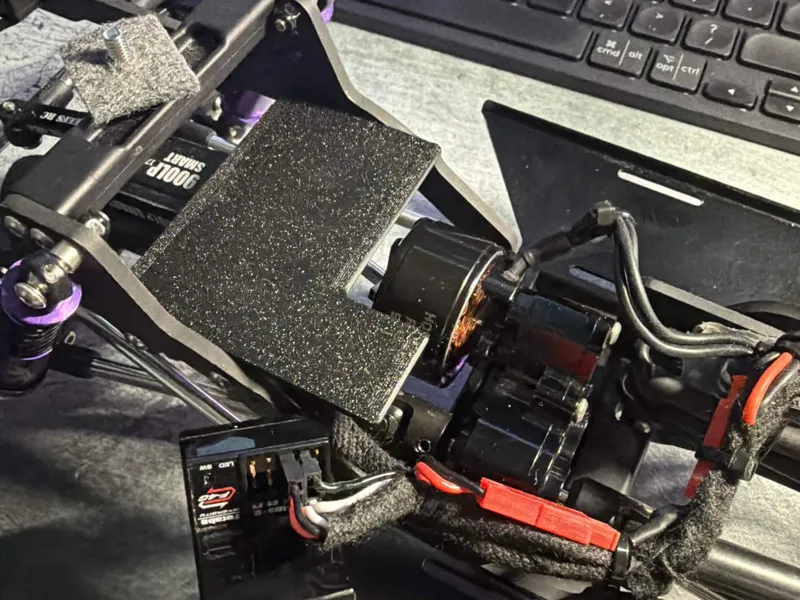 Reefs XP10 battery/receiver/electronics tray.