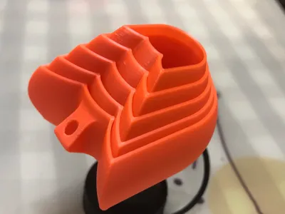 Articulated keychain