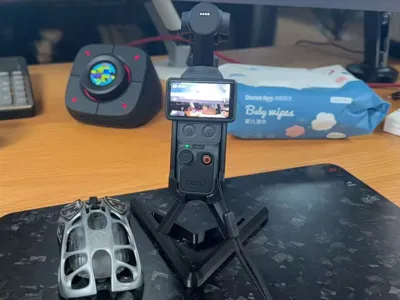 DJI Pocket 4 Desktop Stand