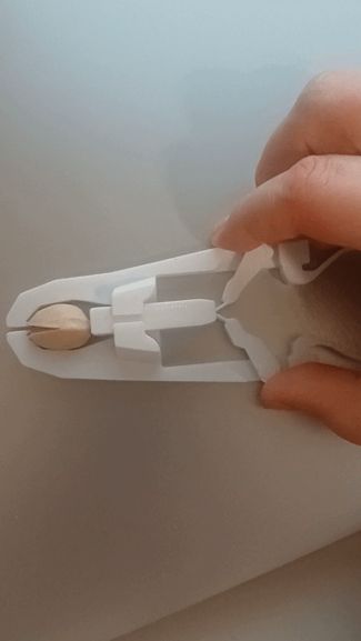 pistachio opener