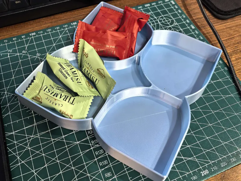 四叶花瓣小型零食盆