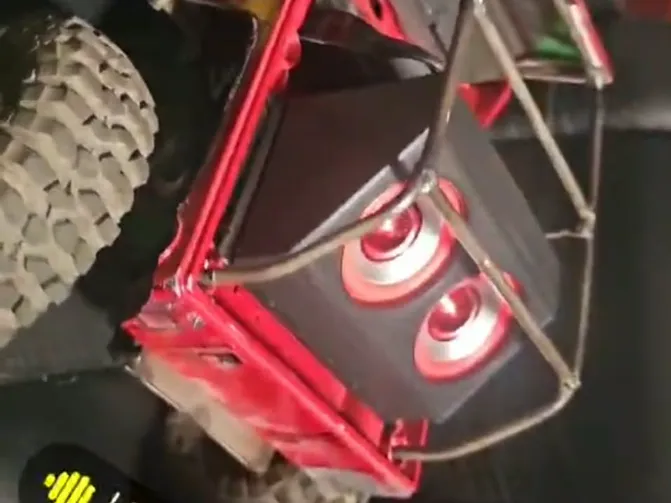 RC BOOMBOX FOR 2INCH SPEAKERS!