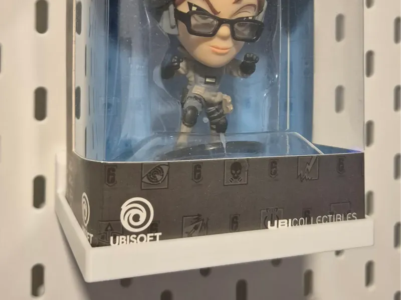 UbiCollectables vinyl figure box mount for Skadis