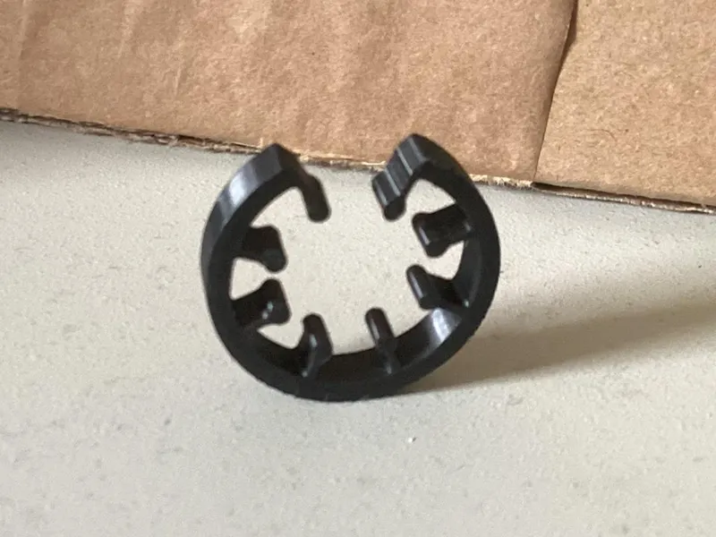 Cable clip for thick cables