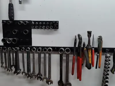 Wall mounted tool system 