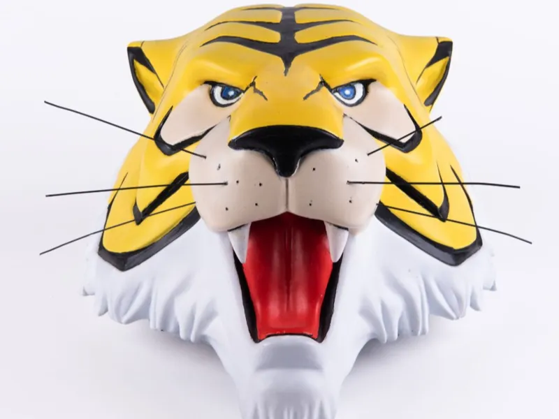 Maschera uomo tugre