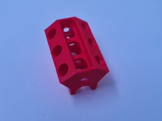 V6-engine Keychain