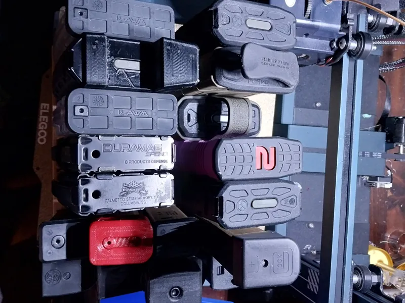 Glock and AR-15 Magazine Holder