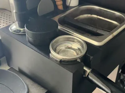 2-in-1 Coffee Tamper and Grounds Bin