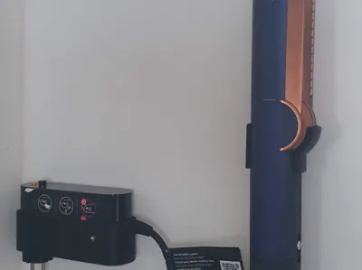 Dyson Airstrait