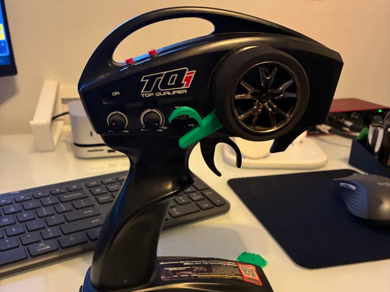 Traxxas radio thumb steer