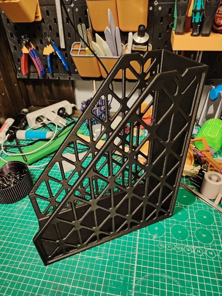 Vertical paper A4 tray