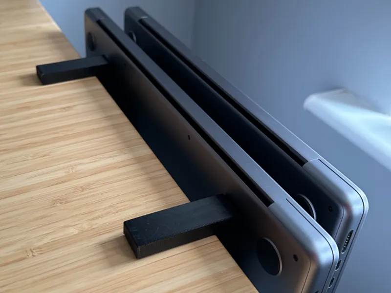 Double MacBook Pro laptop bracket