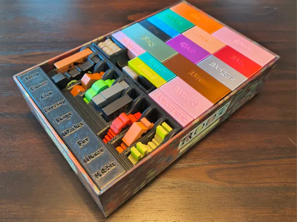 Boîte de rangement pour extensions du jeu Root