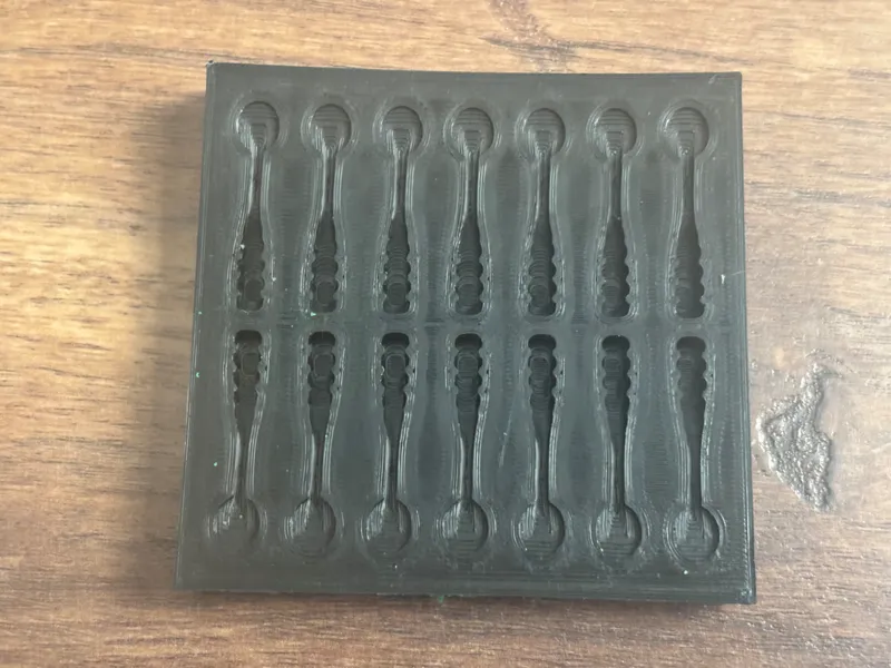 Paddle Tail Mold
