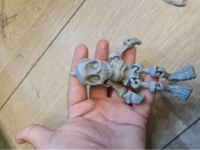 SKELETON KEYCHAIN