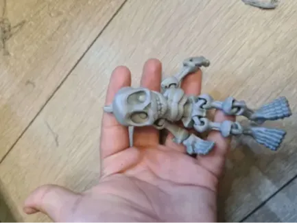 SKELETON KEYCHAIN