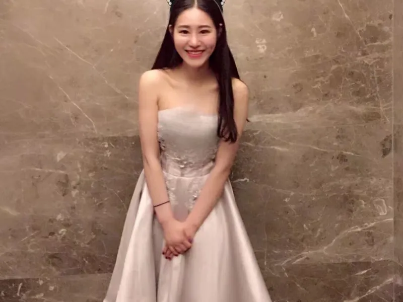 舞会女孩