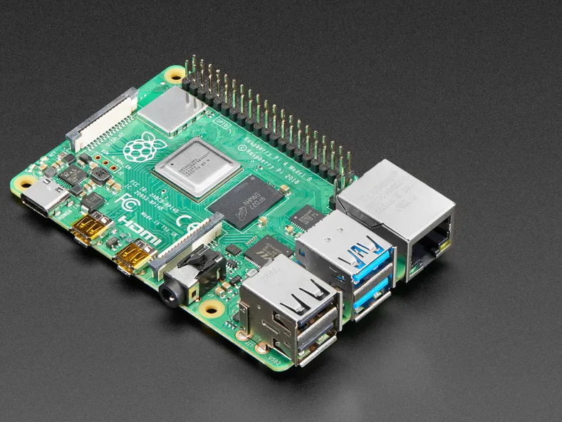 Raspberry Pi Cyberdeck